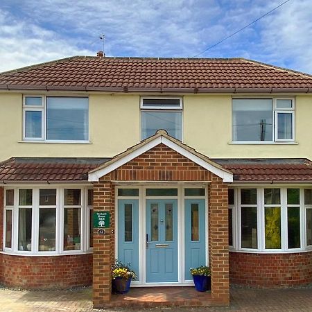 Orchard House Bed & Breakfast Swindon Bagian luar foto