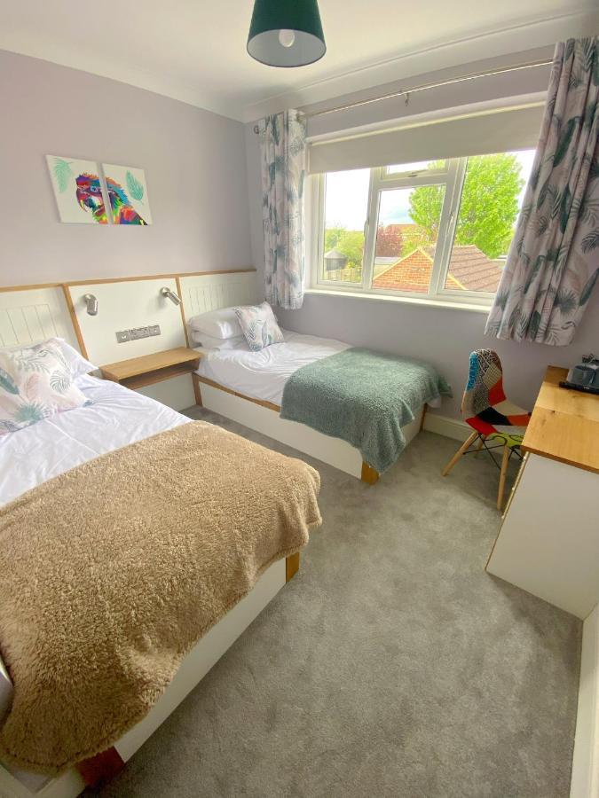 Orchard House Bed & Breakfast Swindon Bagian luar foto